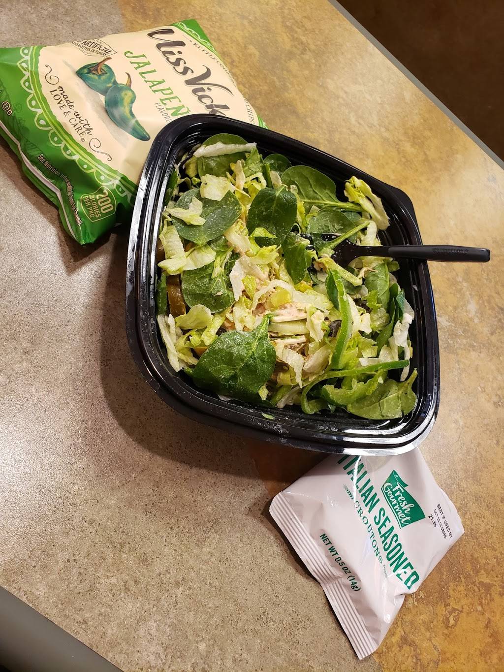 Subway | meal takeaway | 6932 N Mesa St, El Paso, TX 79912, USA | 9155852782 OR +1 915-585-2782