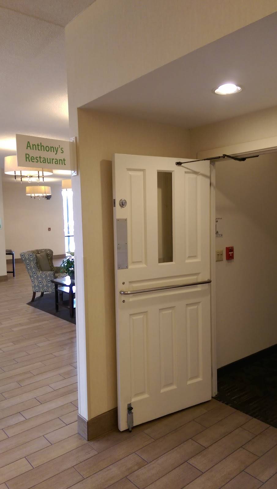 Anthonys | restaurant | 760 E Water St, Elmira, NY 14901, USA | 6077340402 OR +1 607-734-0402