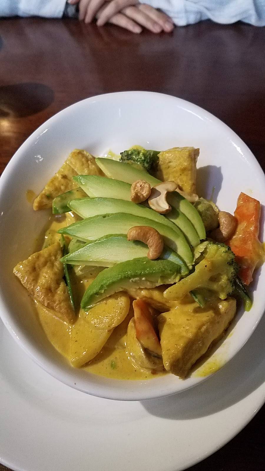 Volcano Asian Bistro | restaurant | 5316 Windward Pkwy, Alpharetta, GA 30004, USA | 6783669668 OR +1 678-366-9668