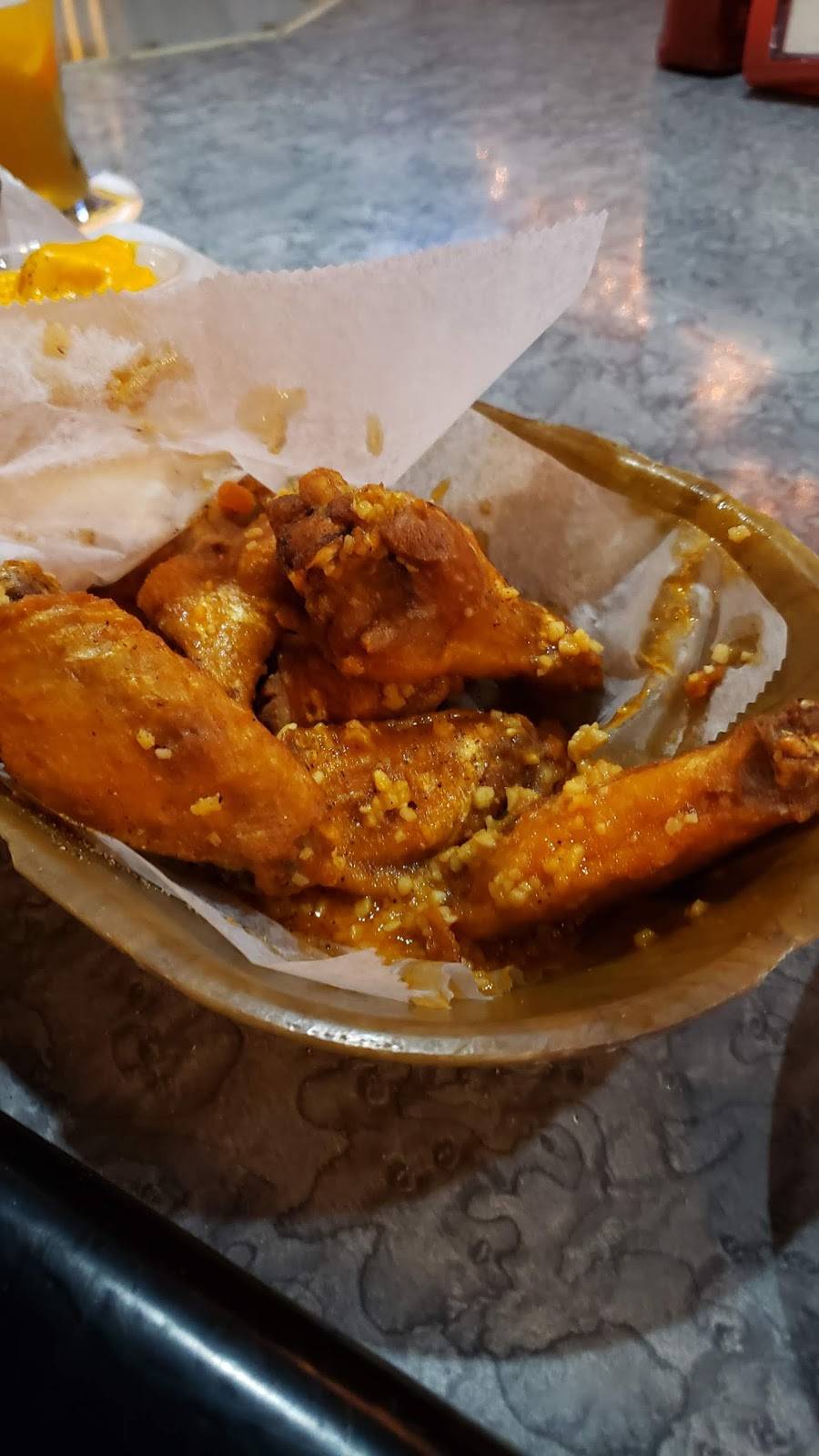 Deacons Bench | restaurant | 227 Oakdale Rd, Johnson City, NY 13790, USA | 6077976741 OR +1 607-797-6741