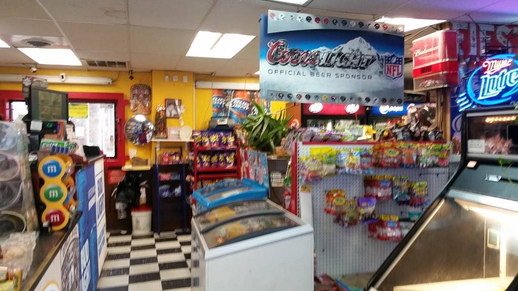 La Estrella Mini Market | restaurant | 602 E McKinney St, Denton, TX 76209, USA | 9405663405 OR +1 940-566-3405