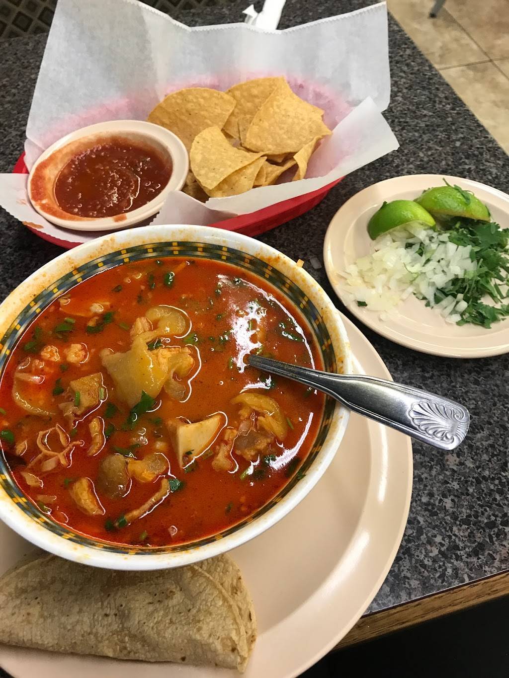 Las Tapatias Mexican Restaurant | restaurant | 9974 Old Baymeadows Rd # 3, Jacksonville, FL 32256, USA | 9045652883 OR +1 904-565-2883