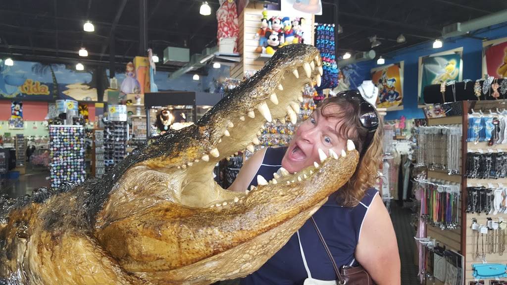 Dunkin | bakery | 12236 S Apopka Vineland Rd, Orlando, FL 32836, USA | 4077784390 OR +1 407-778-4390