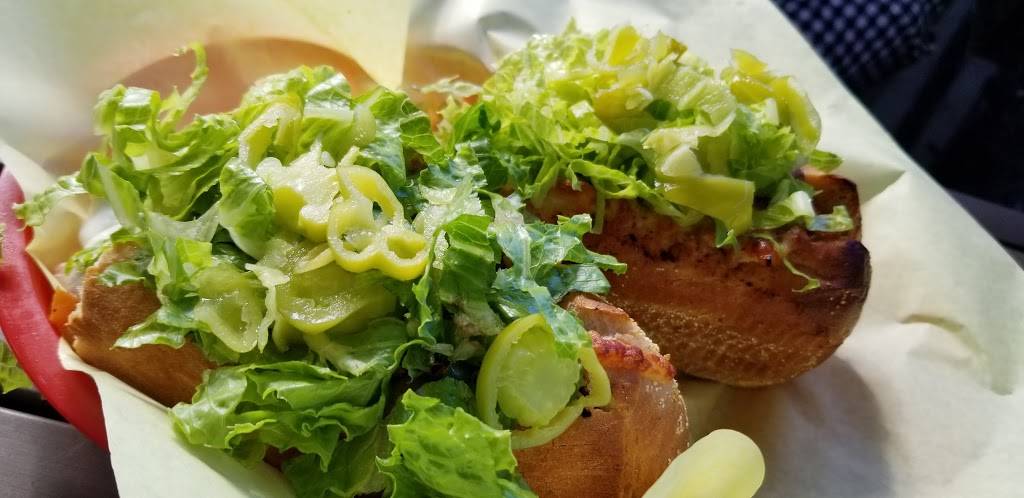 Giorgis Pizza & Sub | restaurant | 4298-4138 Vanowen Pl, Burbank, CA 91505, USA | 8188433724 OR +1 818-843-3724