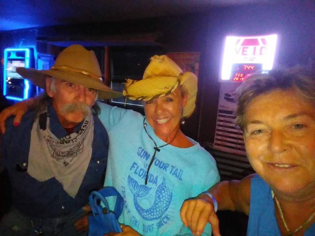 Hoe Down Bar & Grill | night club | 17786 N U.S. Highway 301, Citra, FL 32113, USA | 3522246096 OR +1 352-224-6096