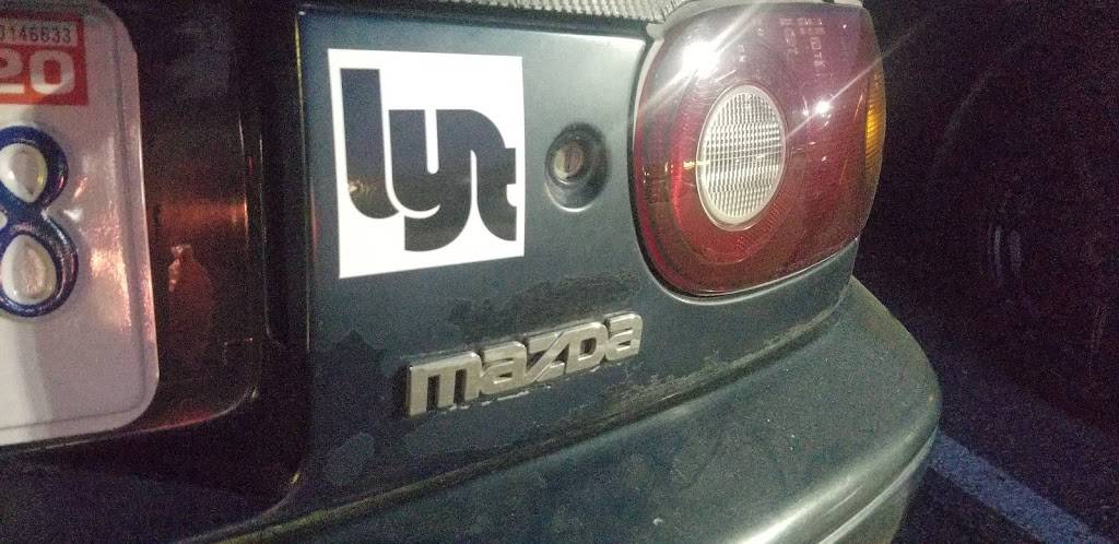 Buckets Bar and Grill | restaurant | 228 N Battlefield Blvd, Chesapeake, VA 23320, USA | 7578426767 OR +1 757-842-6767