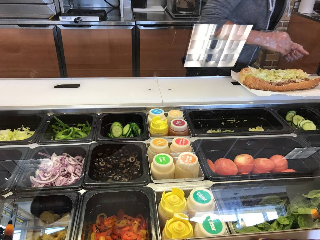 Subway | restaurant | 14034 Boulevard Henri-Bourassa, Québec, QC G1G 3Y8, Canada | 4186264440 OR +1 418-626-4440