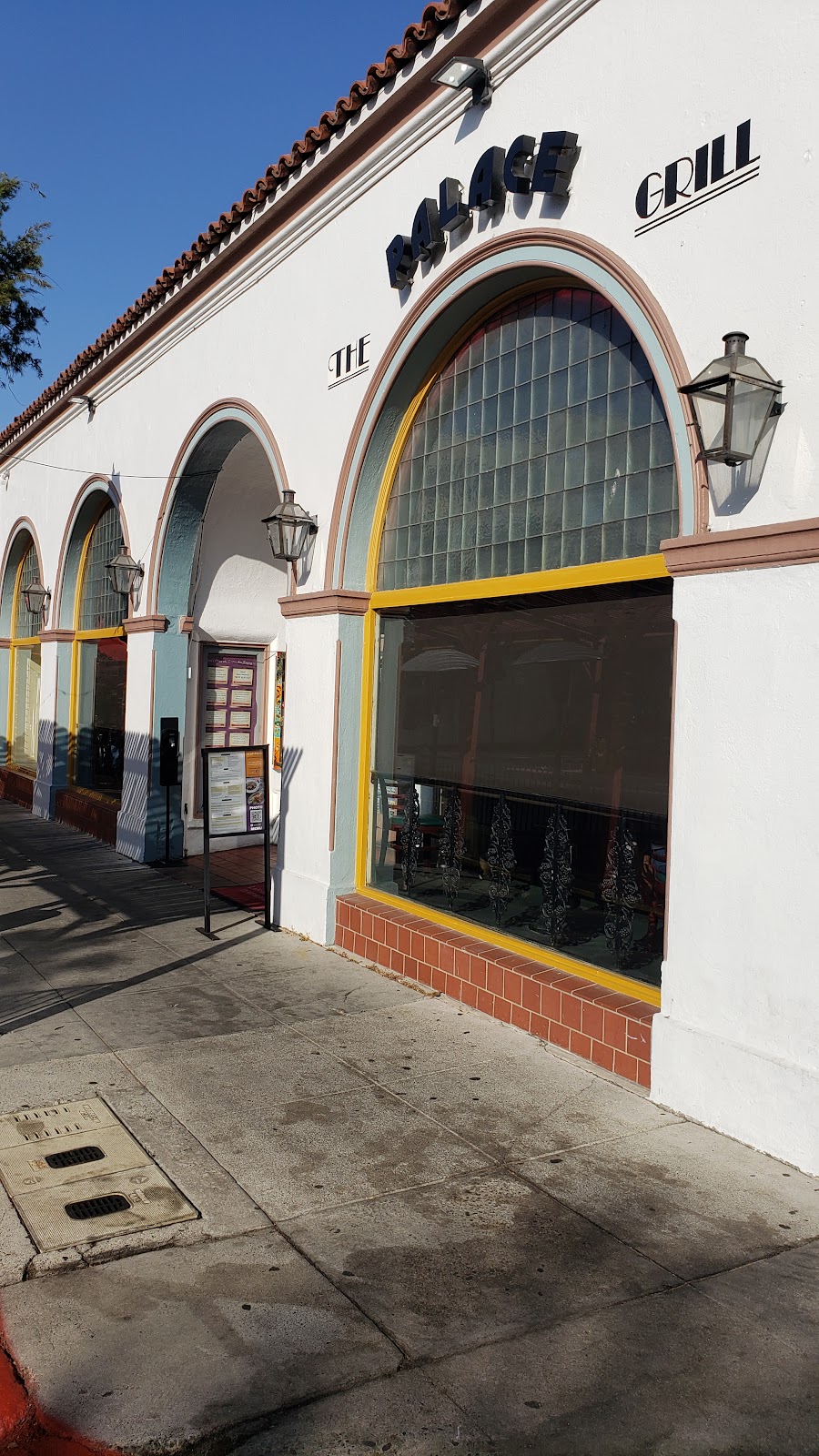 The Palace Grill | restaurant | 8 E Cota St, Santa Barbara, CA 93101, USA | 8059635000 OR +1 805-963-5000