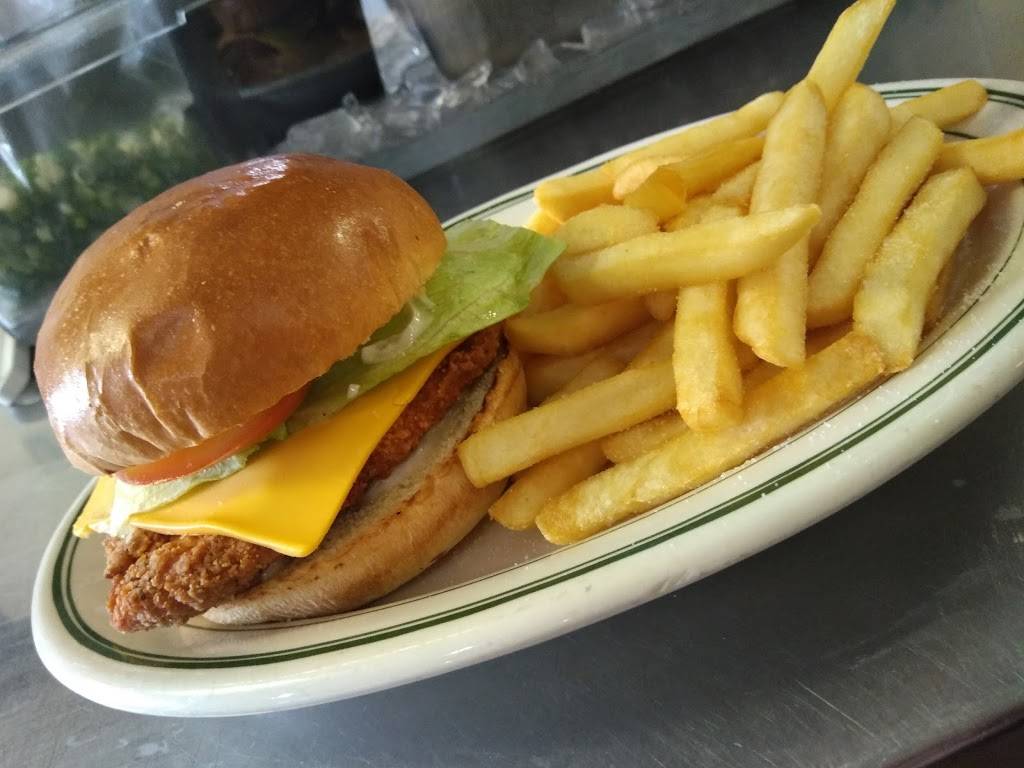 Old Towne Country Grill | restaurant | 310 Walnut St, Leetonia, OH 44431, USA | 3308170007 OR +1 330-817-0007