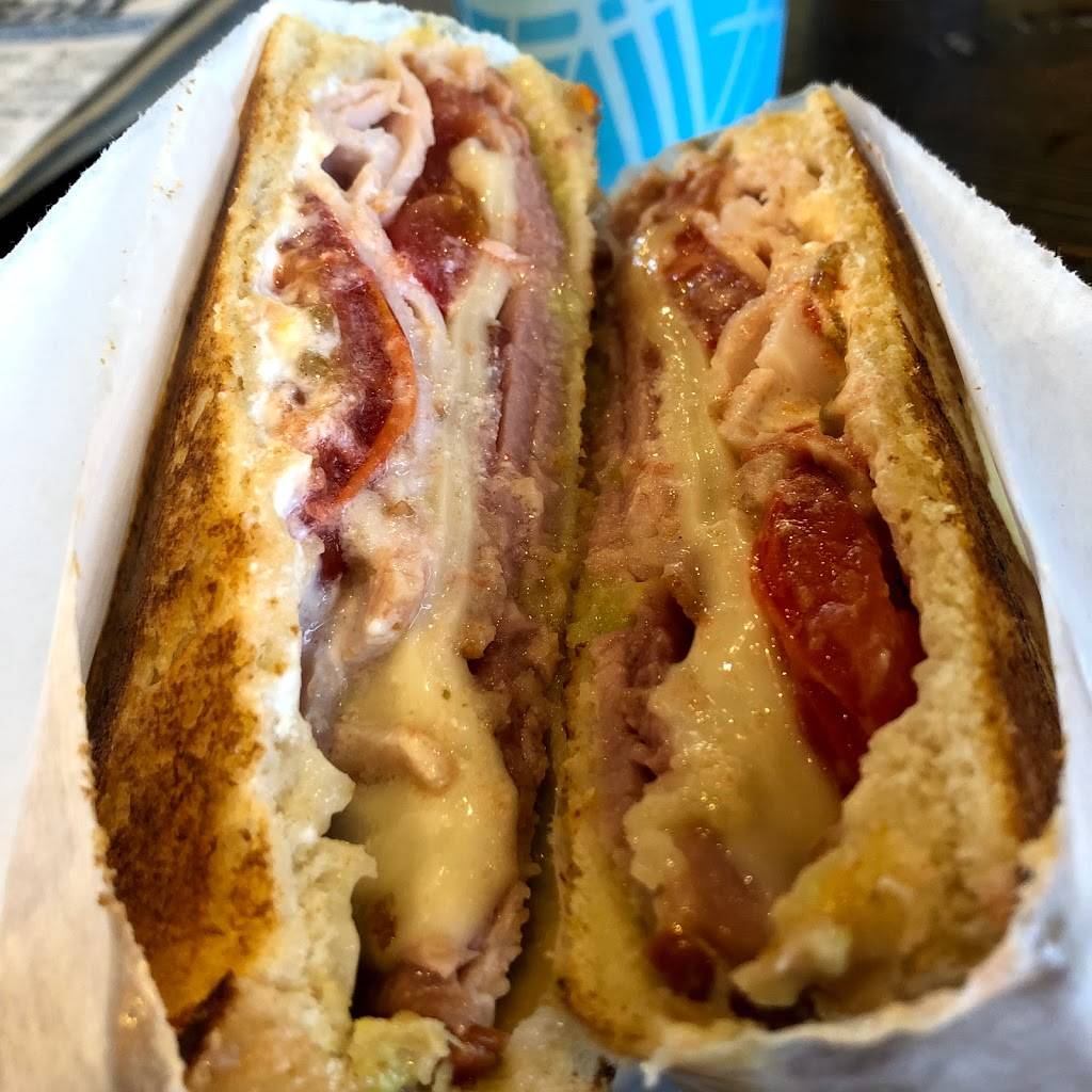 Auntie Irenes | cafe | 22504 Marine View Dr S, Des Moines, WA 98198, USA | 2068240249 OR +1 206-824-0249