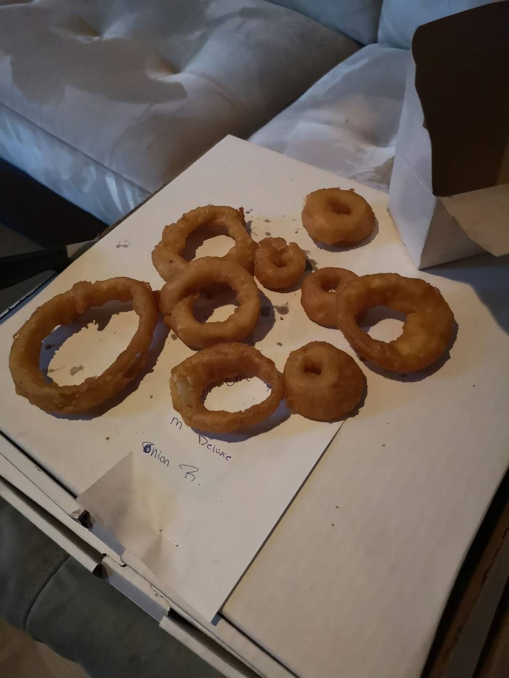 Pizza Riverview | restaurant | 117 Rue Front, Gatineau, QC J9H 5S9, Canada | 8196822222 OR +1 819-682-2222