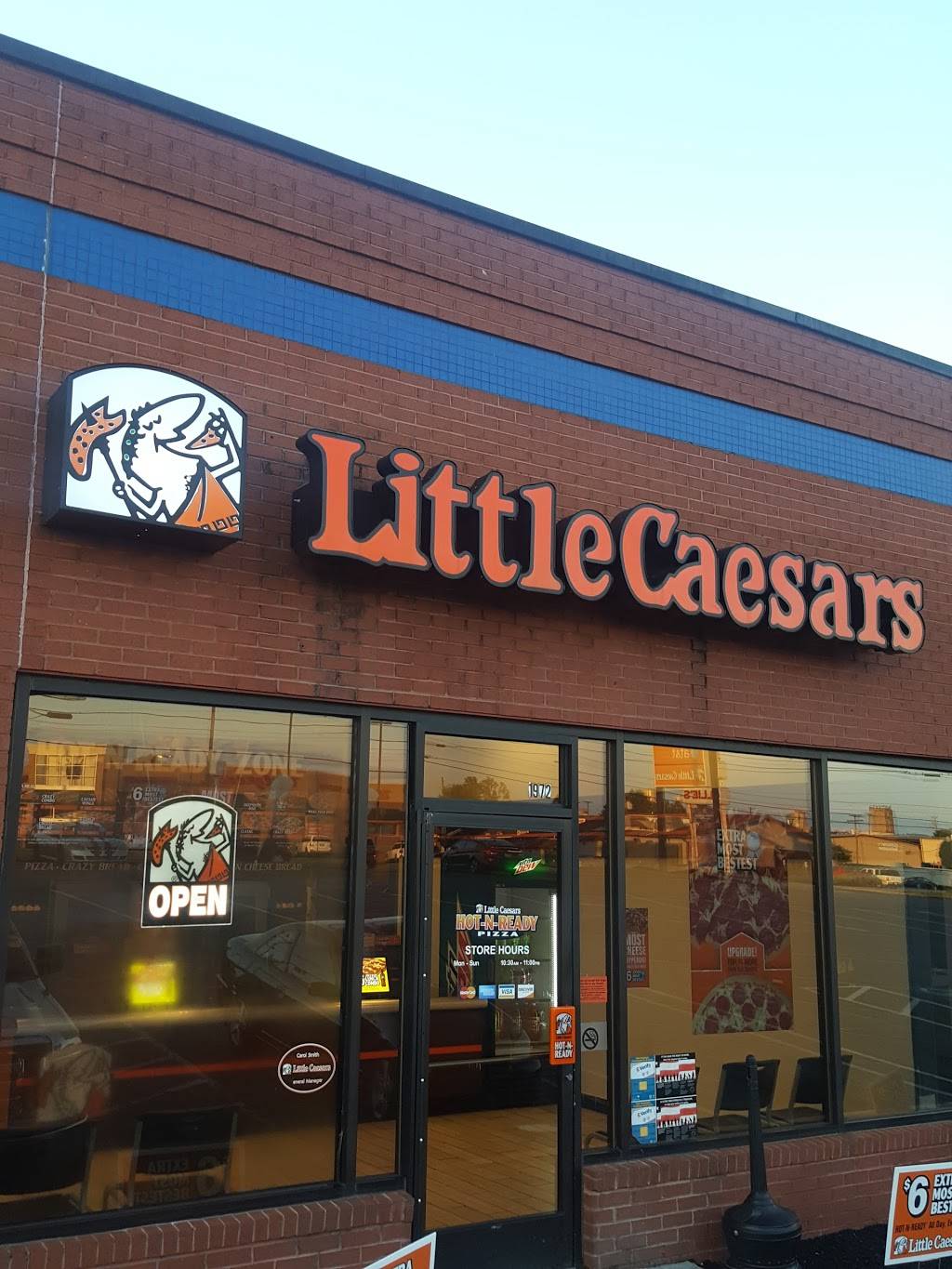 Little Caesars Pizza | meal takeaway | 1972 W Andrew Johnson Hwy, Morristown, TN 37814, USA | 4235863000 OR +1 423-586-3000