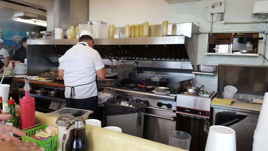 Franks & Franciscos Denoche Restaurant | restaurant | 3843 E Pima St, Tucson, AZ 85716, USA | 5208812710 OR +1 520-881-2710