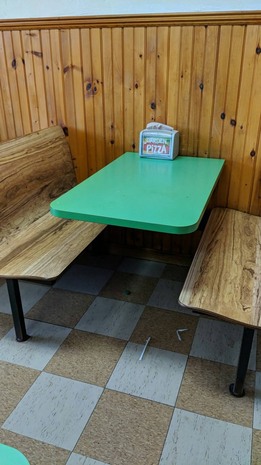 Garden Pizza | restaurant | 92 Prospect St, Milford, MA 01757, USA | 5084782720 OR +1 508-478-2720