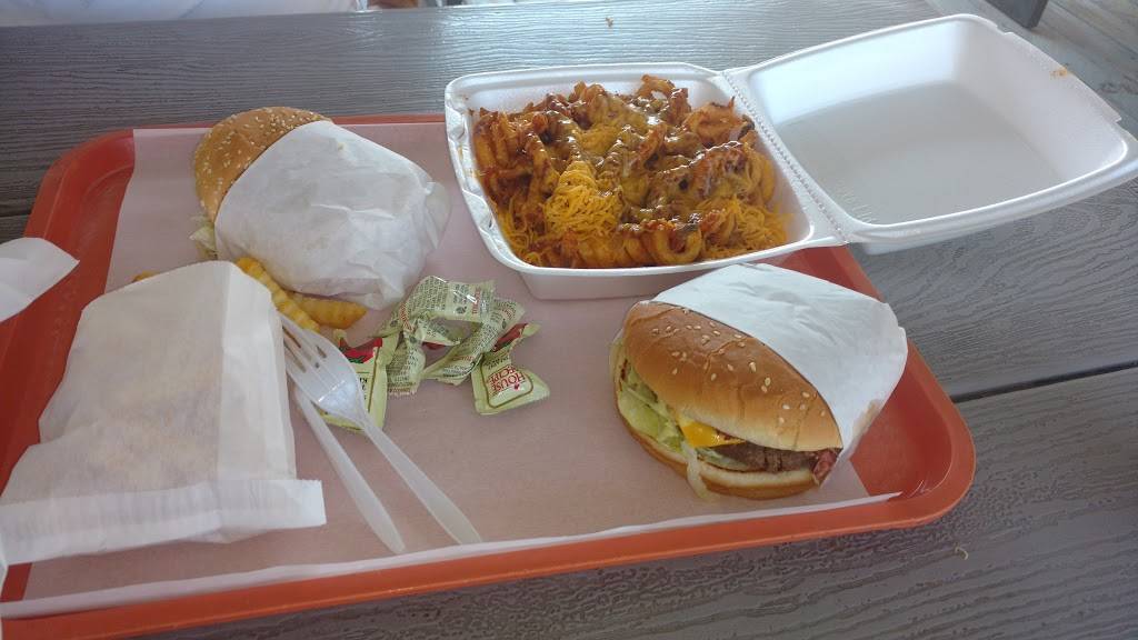 Buzzs Drive Inn | restaurant | 6707 Elder Ave, Goshen, CA 93227, USA | 5596511366 OR +1 559-651-1366