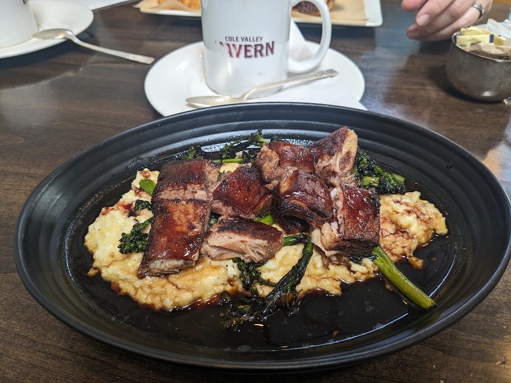 Cole Valley Tavern | restaurant | 900 Cole St, San Francisco, CA 94117, USA | 4156817678 OR +1 415-681-7678