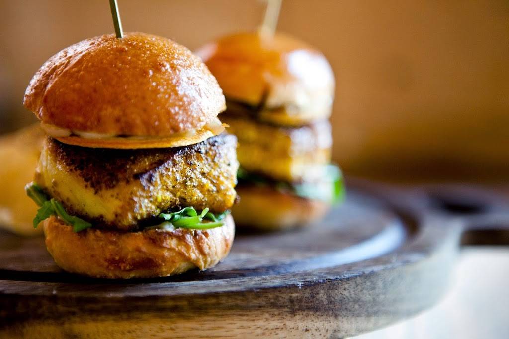 Lucy Restaurant & Bar | restaurant | 6528 Yount St, Yountville, CA 94599, USA | 7072046030 OR +1 707-204-6030