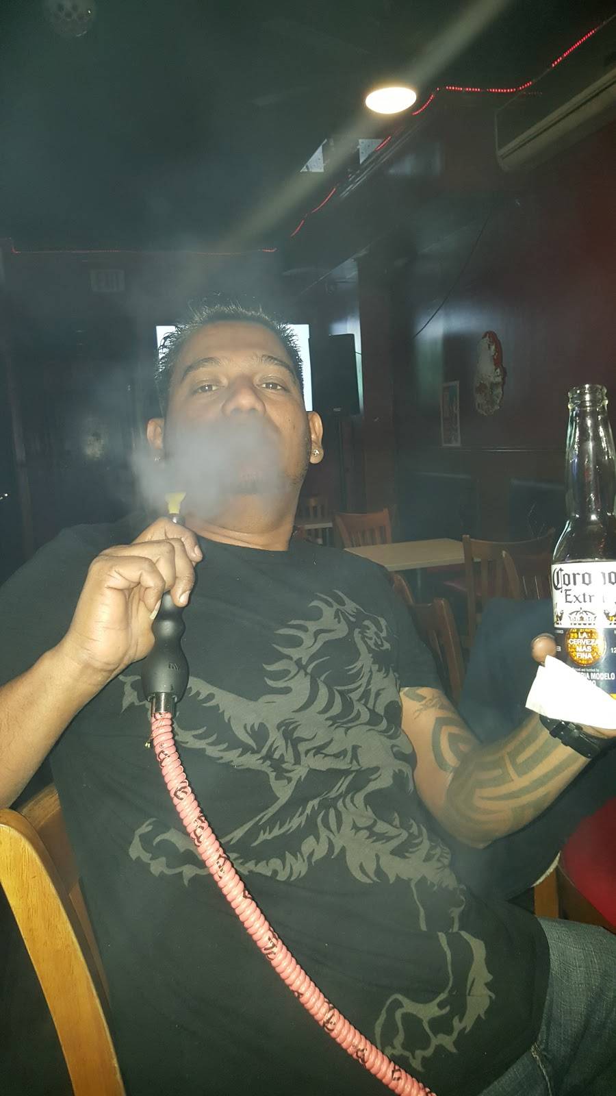 Johnnys | restaurant | 10709 Rockaway Blvd, Ozone Park, NY 11417, USA | 7188353035 OR +1 718-835-3035