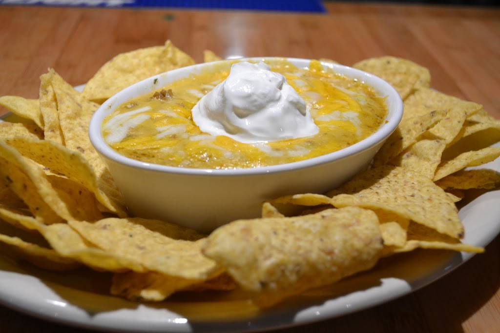 Pelican Larrys | restaurant | 1046 Pine Ridge Rd, Naples, FL 34108, USA | 2396490800 OR +1 239-649-0800