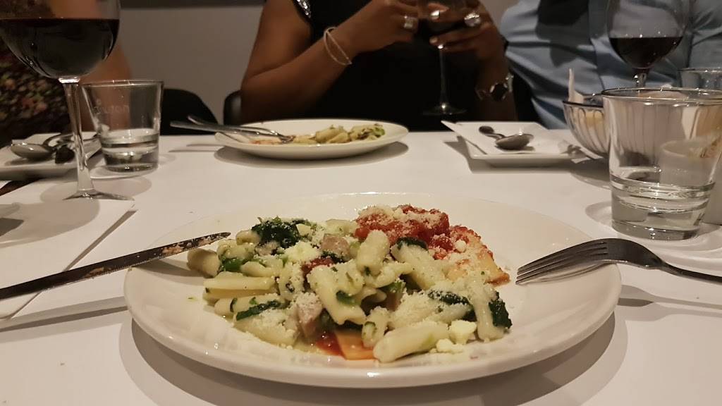 Restaurant San Marzano | restaurant | 11935 Avenue Rita-Levi-Montalcini, Montréal, QC H1E 5K7, Canada | 5147507886 OR +1 514-750-7886