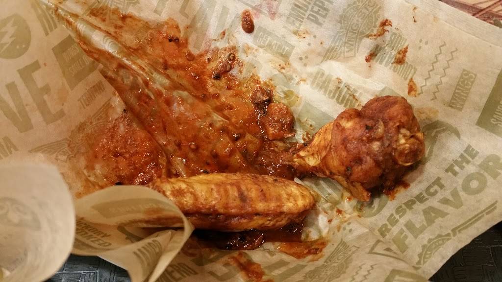 Wingstop | restaurant | 6160 N Lincoln Ave, Chicago, IL 60659, USA | 8722039721 OR +1 872-203-9721