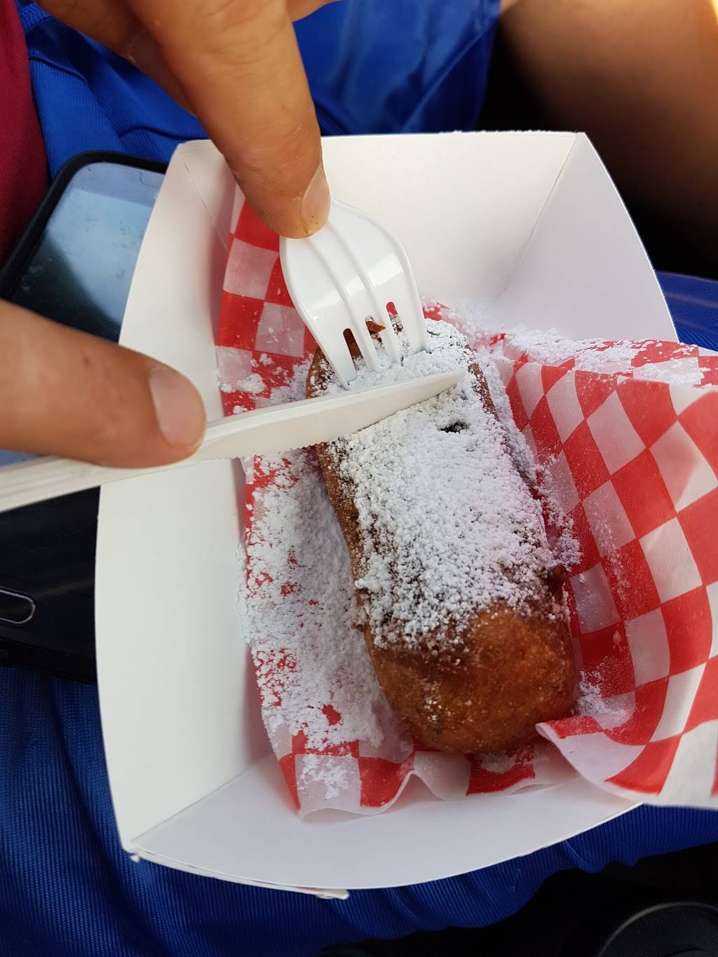 Kikis Funnel Cakes FUN Fair Food Truck | restaurant | 89 Balsam St, Collingwood, ON L9Y 3Y6, Canada | 6472875022 OR +1 647-287-5022