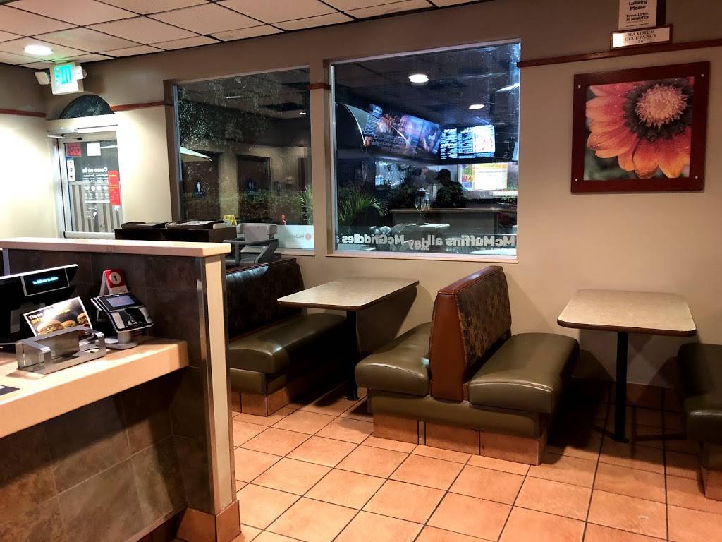 McDonalds | cafe | 10901 Riverside Dr, North Hollywood, CA 91602, USA | 8187615171 OR +1 818-761-5171