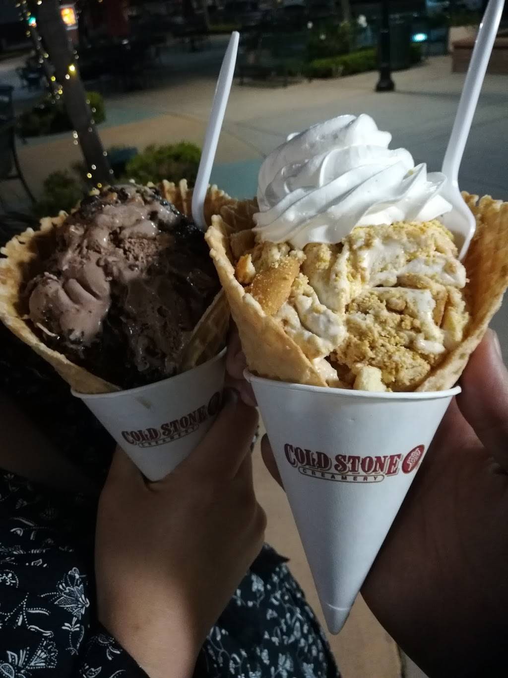 Cold Stone Creamery | bakery | 261 W 5th St, Oxnard, CA 93030, USA | 8053857201 OR +1 805-385-7201