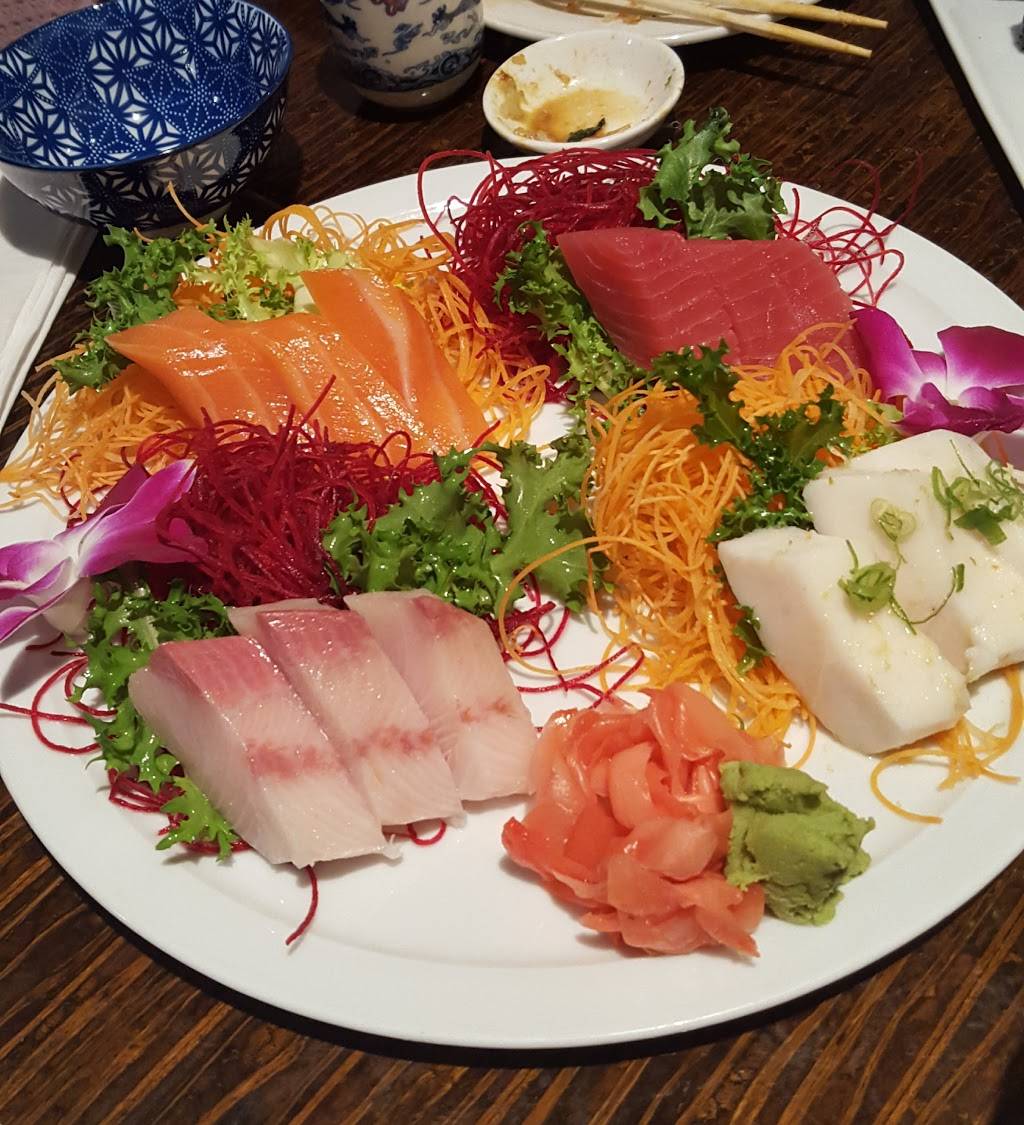 Jieyi Sushi | restaurant | 1178 N Milwaukee Ave, Chicago, IL 60642, USA | 7732925885 OR +1 773-292-5885