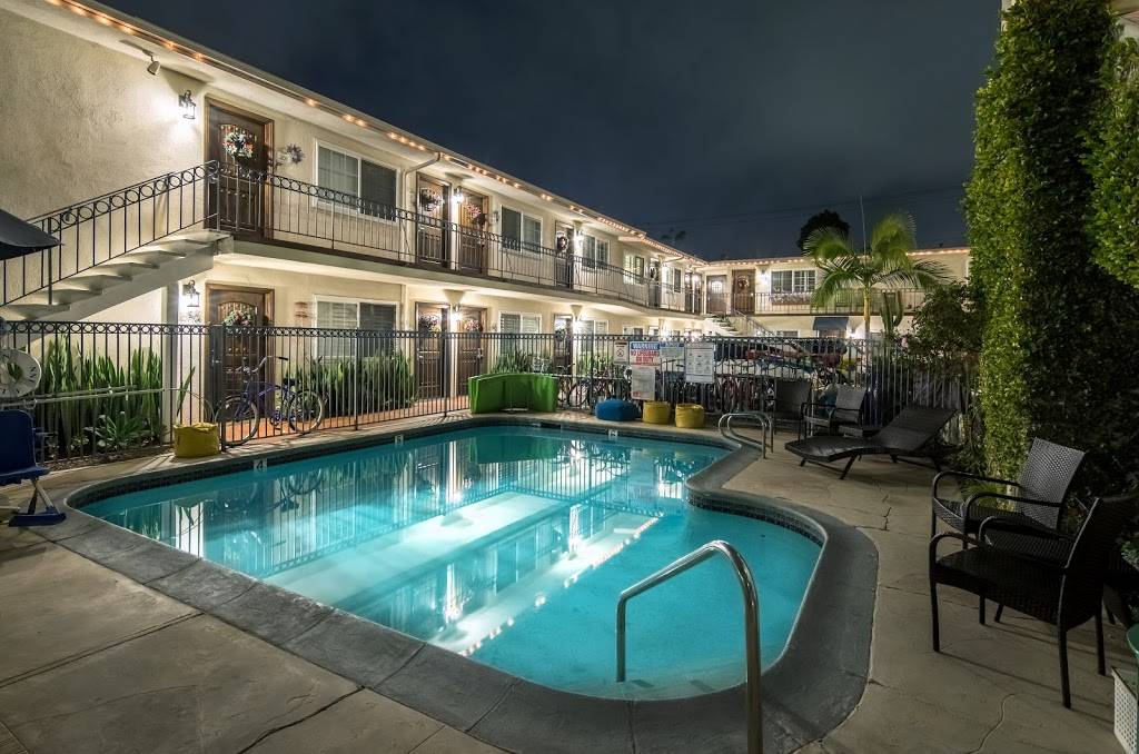 Crown City Inn | restaurant | 1827, 520 Orange Ave, Coronado, CA 92118, USA | 6194734867 OR +1 619-473-4867