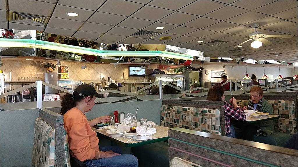 Athena Diner II | restaurant | 1306, 320 Washington Ave, North Haven, CT 06473, USA | 2032390663 OR +1 203-239-0663