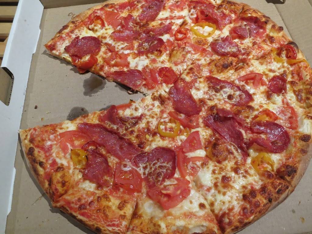 Master Pizzeria | restaurant | 420 Dawes Rd, East York, ON M4B 2E8, Canada | 4162856079 OR +1 416-285-6079