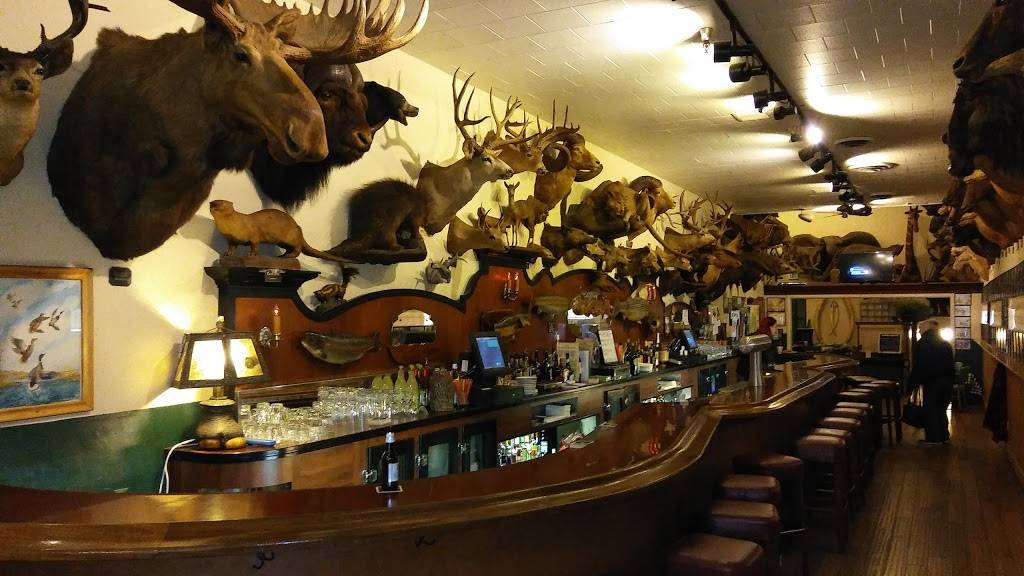 Fosters Bighorn | restaurant | 143 Main St, Rio Vista, CA 94571, USA | 7073742511 OR +1 707-374-2511