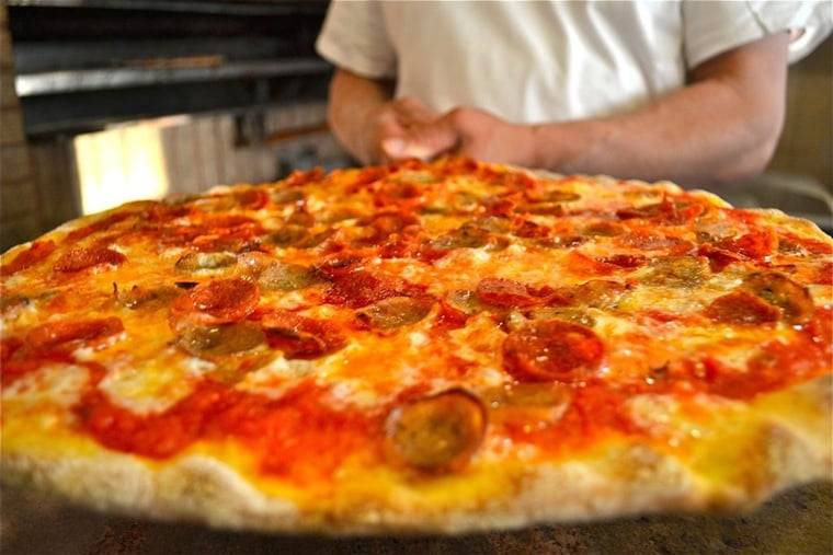 Saporito Pizza | meal takeaway | 896 Huguenot Ave, Staten Island, NY 10312, USA | 7182276300 OR +1 718-227-6300