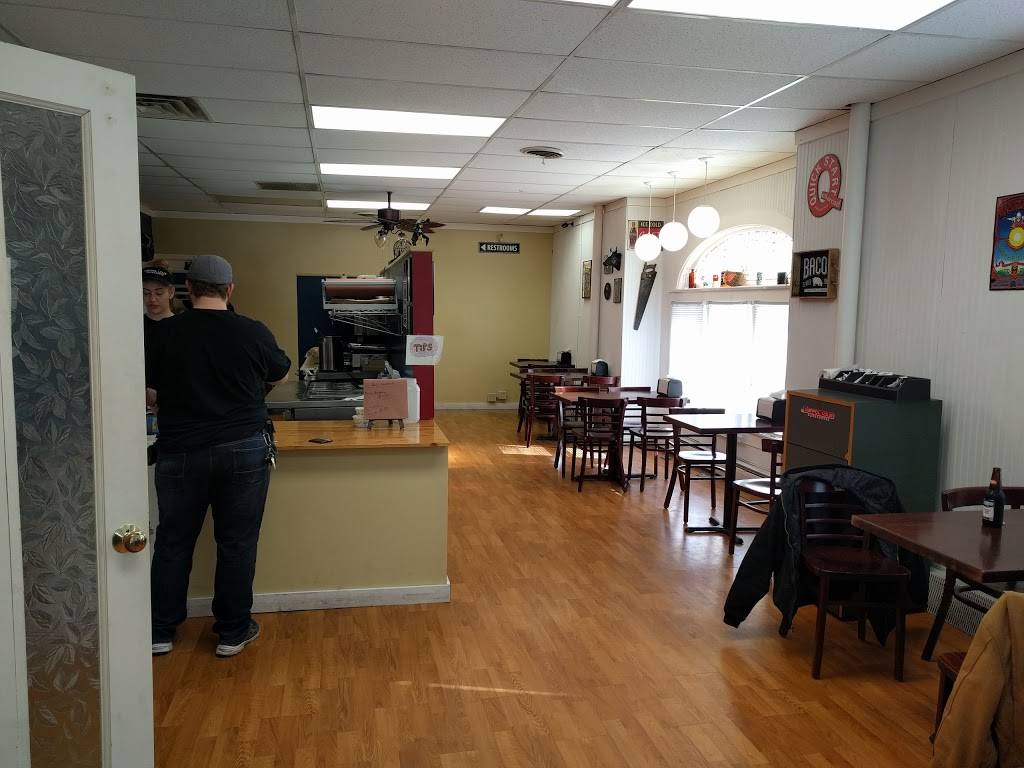 Carrol Lous Smokehouse | restaurant | 2612 N Martin Luther King Jr Dr, Decatur, IL 62526, USA | 2175427275 OR +1 217-542-7275