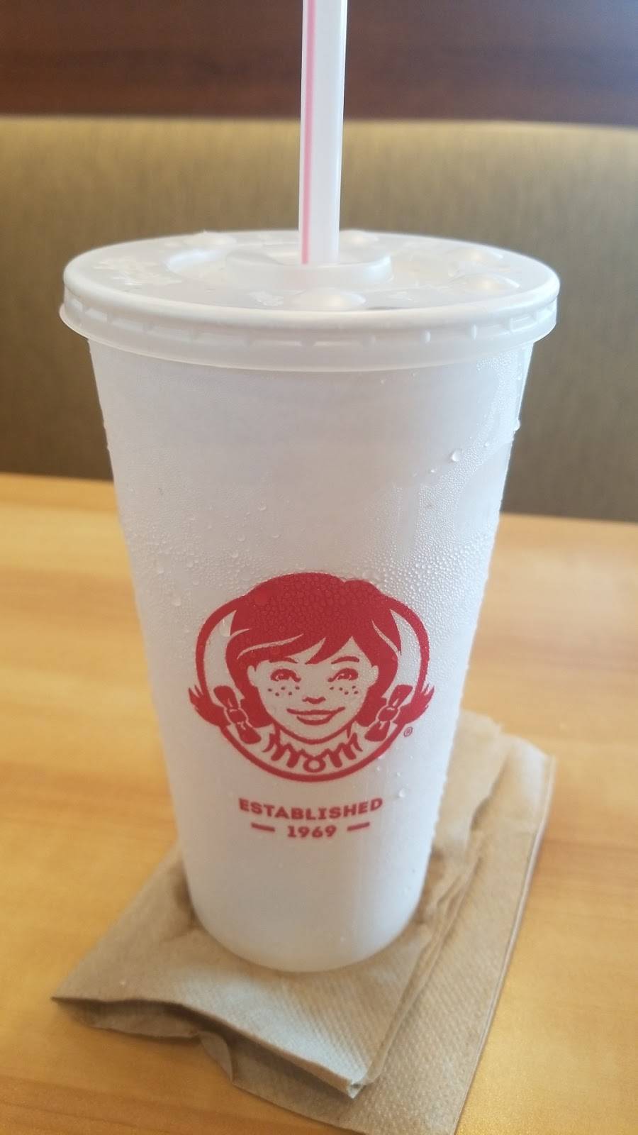 Wendys | restaurant | 2105 Moody Rd, Warner Robins, GA 31088, USA | 4789290008 OR +1 478-929-0008
