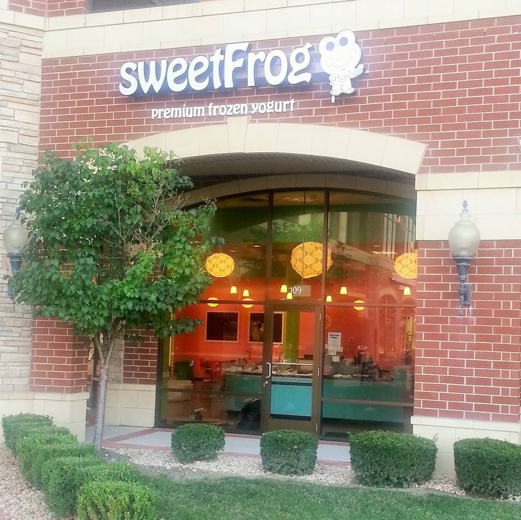 Sweet Frog - Premium Frozen Yogurt | restaurant | 9645 Lincolnway Ln #109, Frankfort, IL 60423, USA | 8152772269 OR +1 815-277-2269