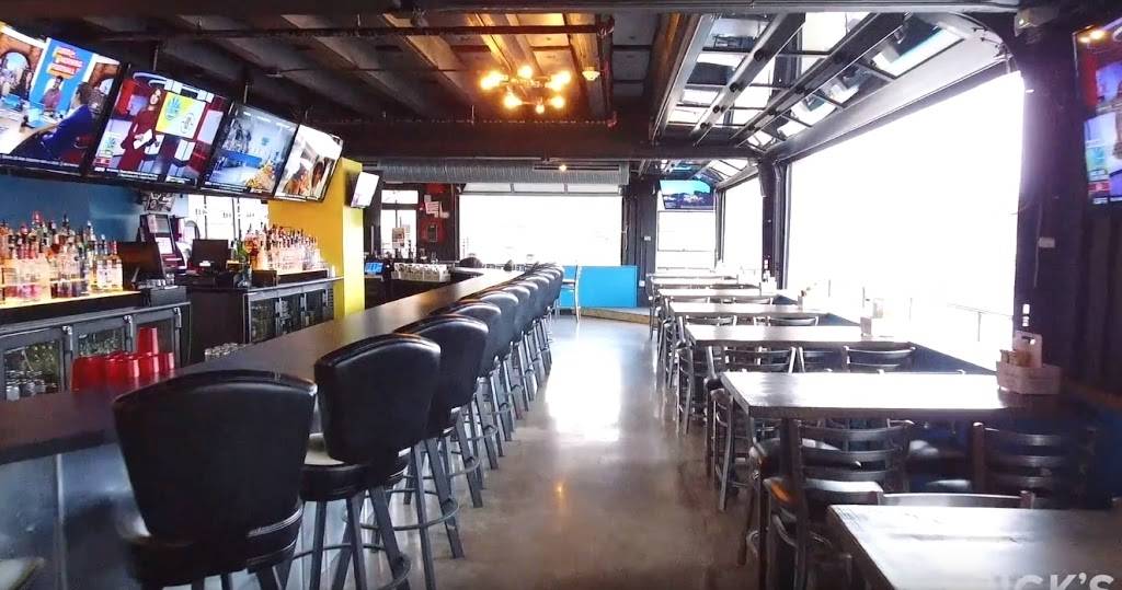 Locals On The Lakes | restaurant | 530 Portage Lakes Drive, Akron, OH 44319, USA | 3307945157 OR +1 330-794-5157