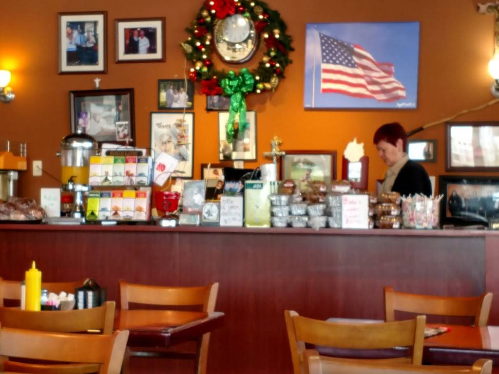 Georges Senate Restaurant | restaurant | 39430 Dun Rovin Dr, Northville, MI 48168, USA | 7349271126 OR +1 734-927-1126