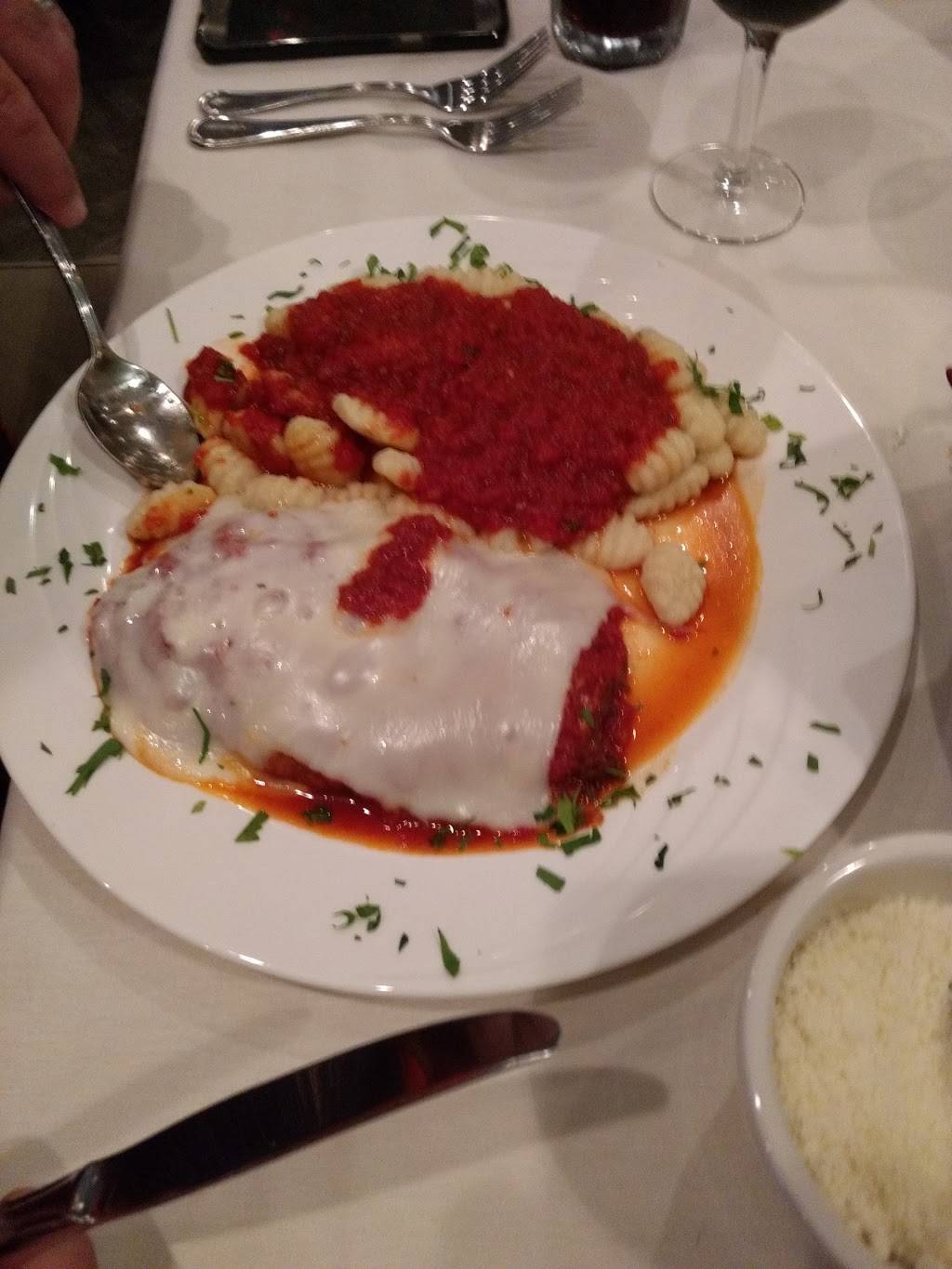 La Piazza Italian Restaurant & Grill | restaurant | 324 E Main St, Middletown, DE 19709, USA | 3024495380 OR +1 302-449-5380