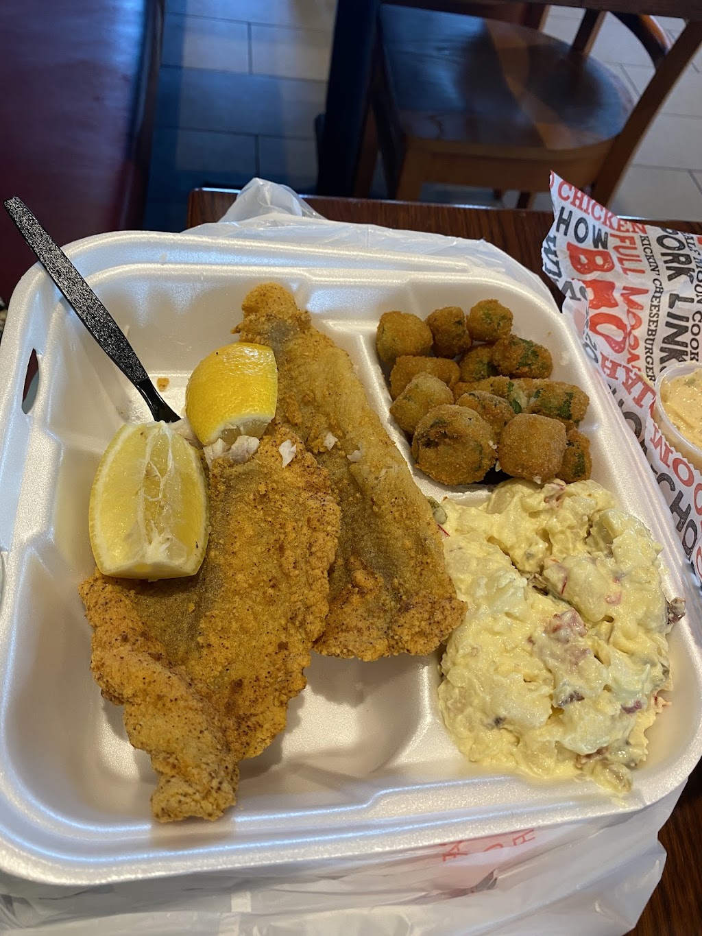 Full Moon Bar-B-Que | restaurant | 1935 Main St, Madison, MS 39110, USA | 6018531712 OR +1 601-853-1712