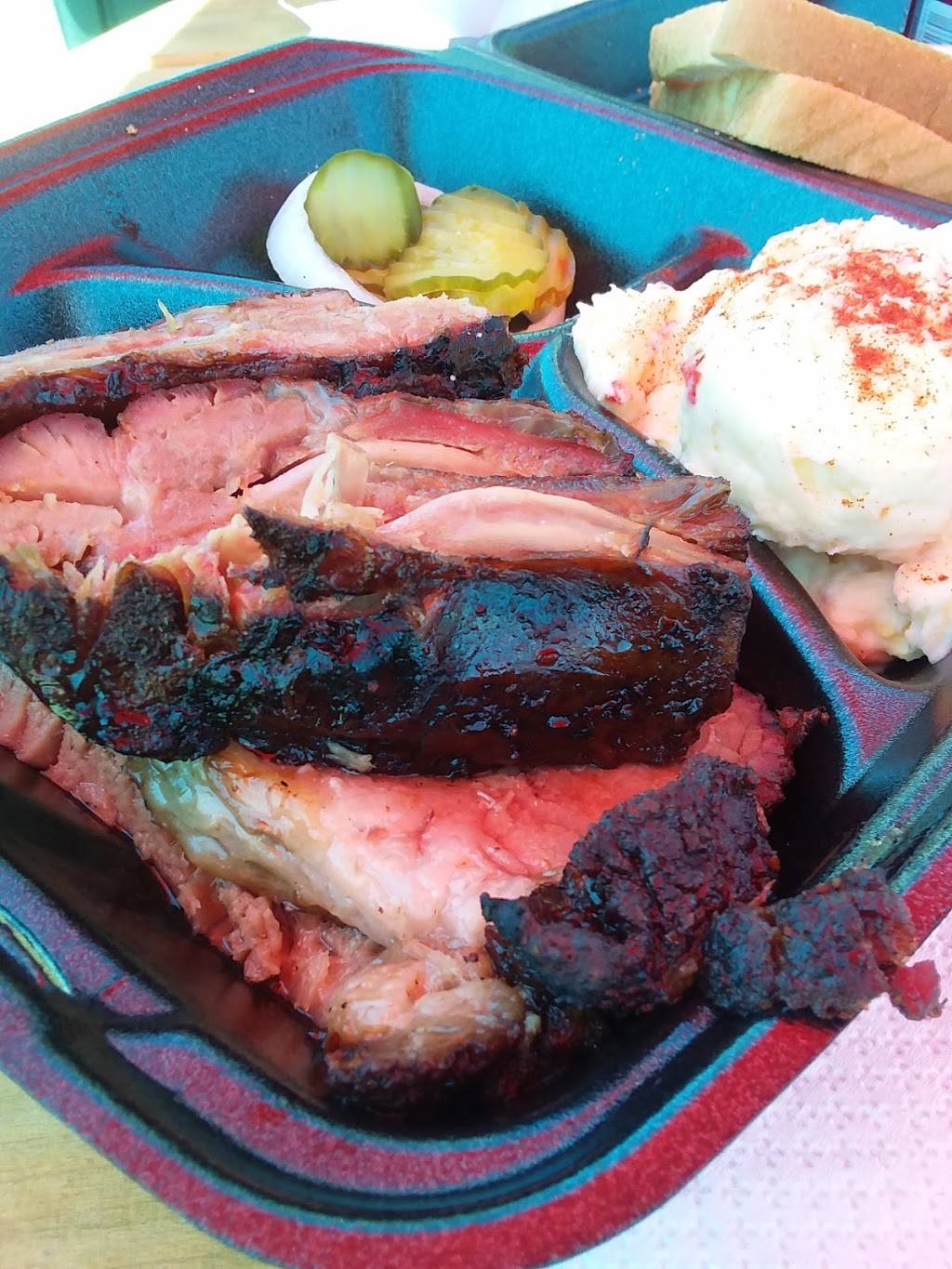 Big Vinnys BBQ | restaurant | 1800 S Congress Ave, Austin, TX 78704, USA | 5124702040 OR +1 512-470-2040