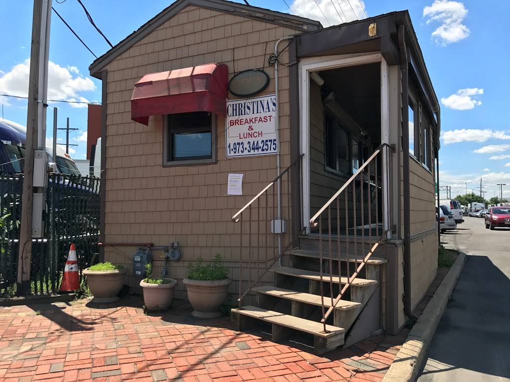 Christinas Breakfast & Lunch | restaurant | 474 Wilson Ave, Newark, NJ 07105, USA | 9733442575 OR +1 973-344-2575