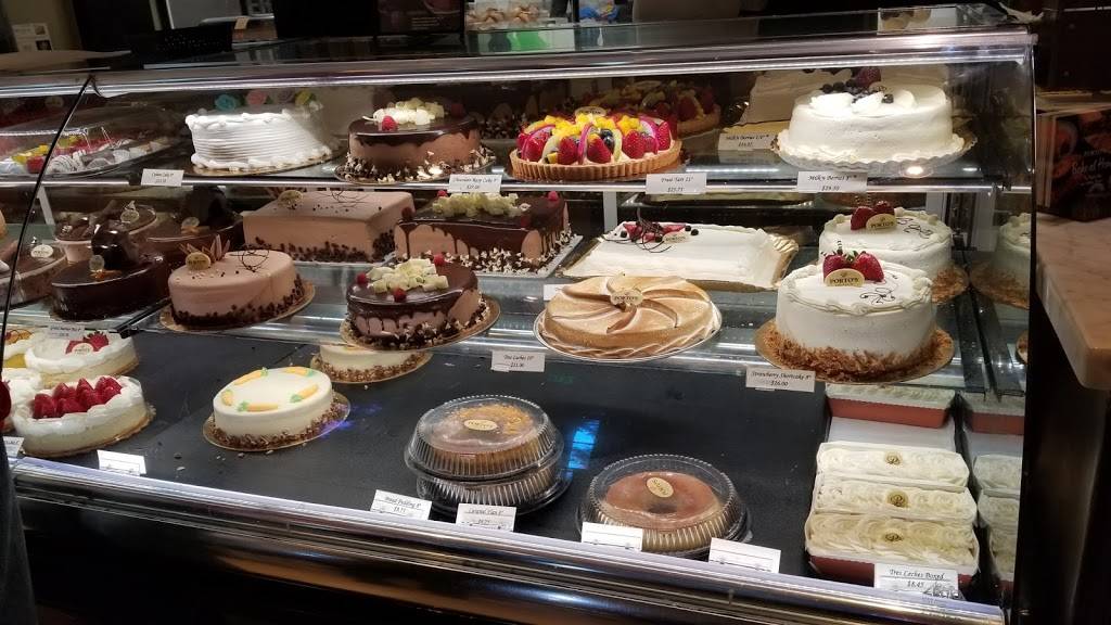 Portos Bakery and Cafe | bakery | 2913, 3614 W Magnolia Blvd, Burbank, CA 91505, USA | 8188469100 OR +1 818-846-9100