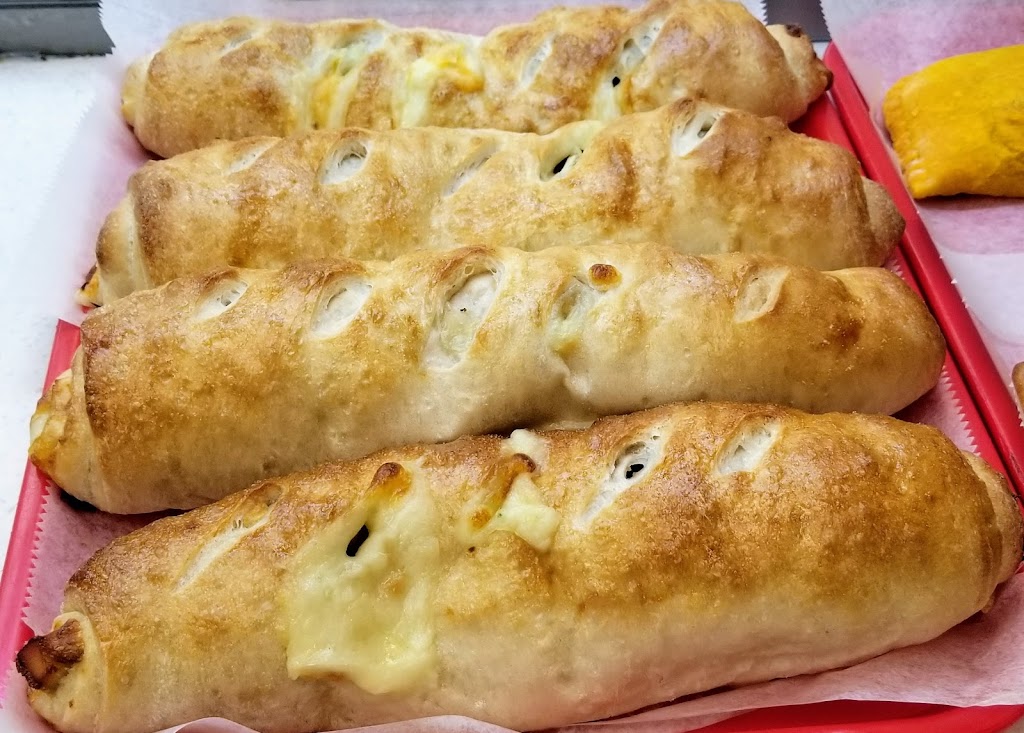 Pronto Pizza & Empanadas | restaurant | 3 Maiden Ln, New York, NY 10038, USA | 2122336200 OR +1 212-233-6200