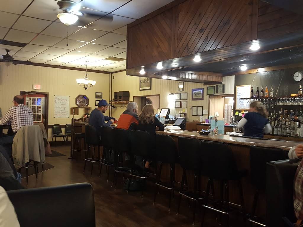 Tailwinds Steakhouse | restaurant | 200 E South 2nd St, Findlay, IL 62534, USA | 2177568654 OR +1 217-756-8654