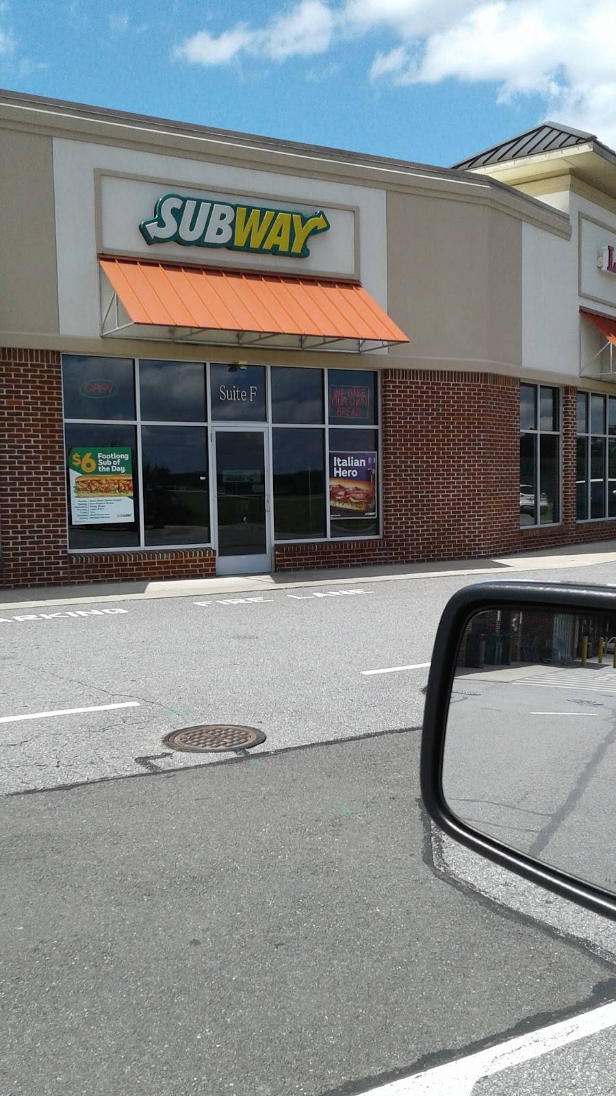 Subway | restaurant | 14807 Moneta Rd, Moneta, VA 24121, USA | 5402978889 OR +1 540-297-8889