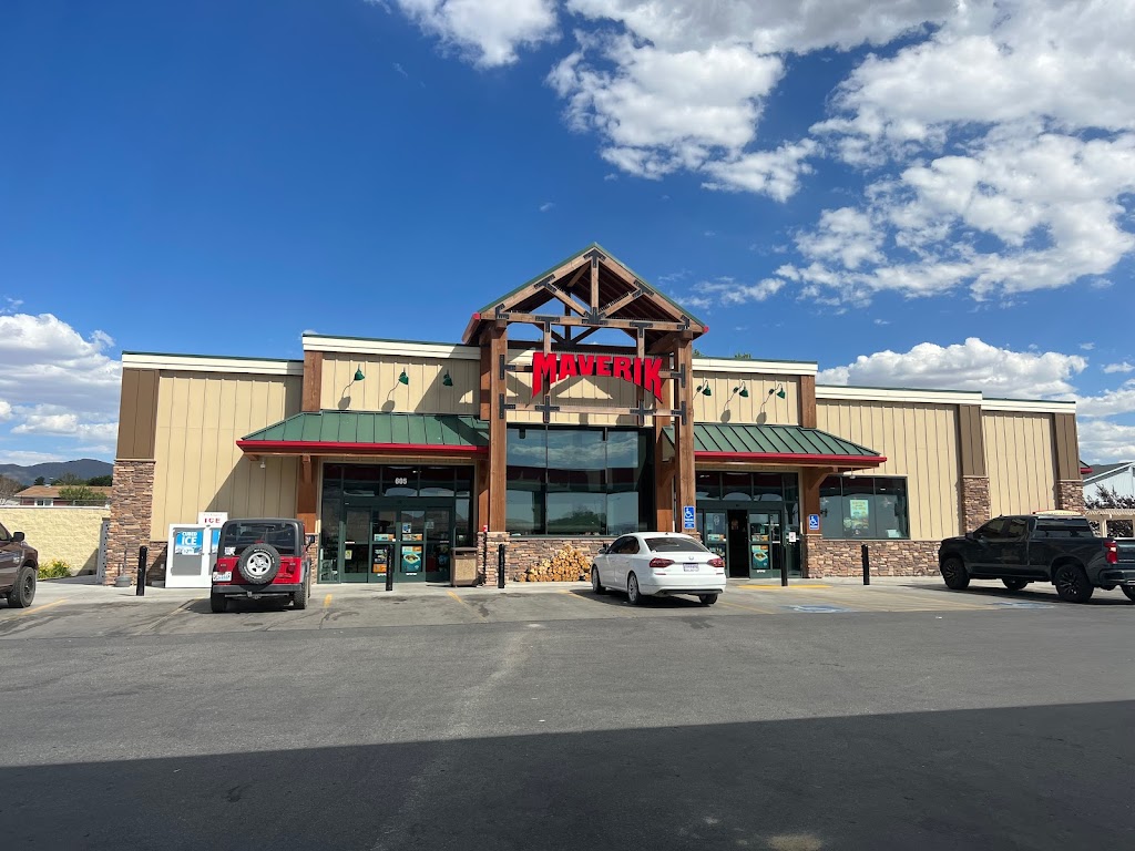 Maverik Adventures First Stop | restaurant | 605 W Haskell St, Winnemucca, NV 89445, USA | 7756239554 OR +1 775-623-9554