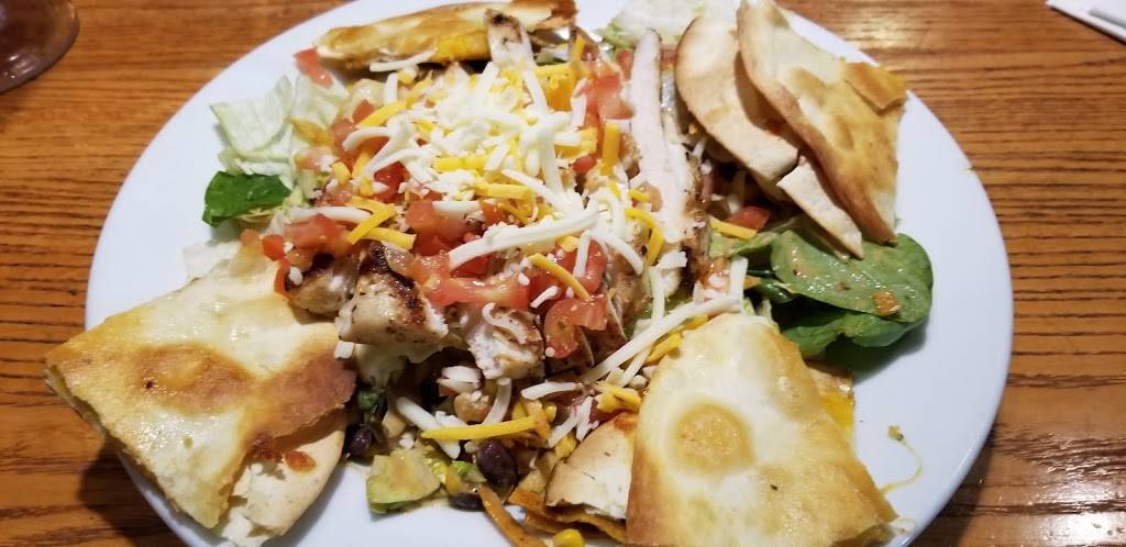 Chilis Grill & Bar | restaurant | 8450 W Cross Dr, Littleton, CO 80123, USA | 3039735863 OR +1 303-973-5863