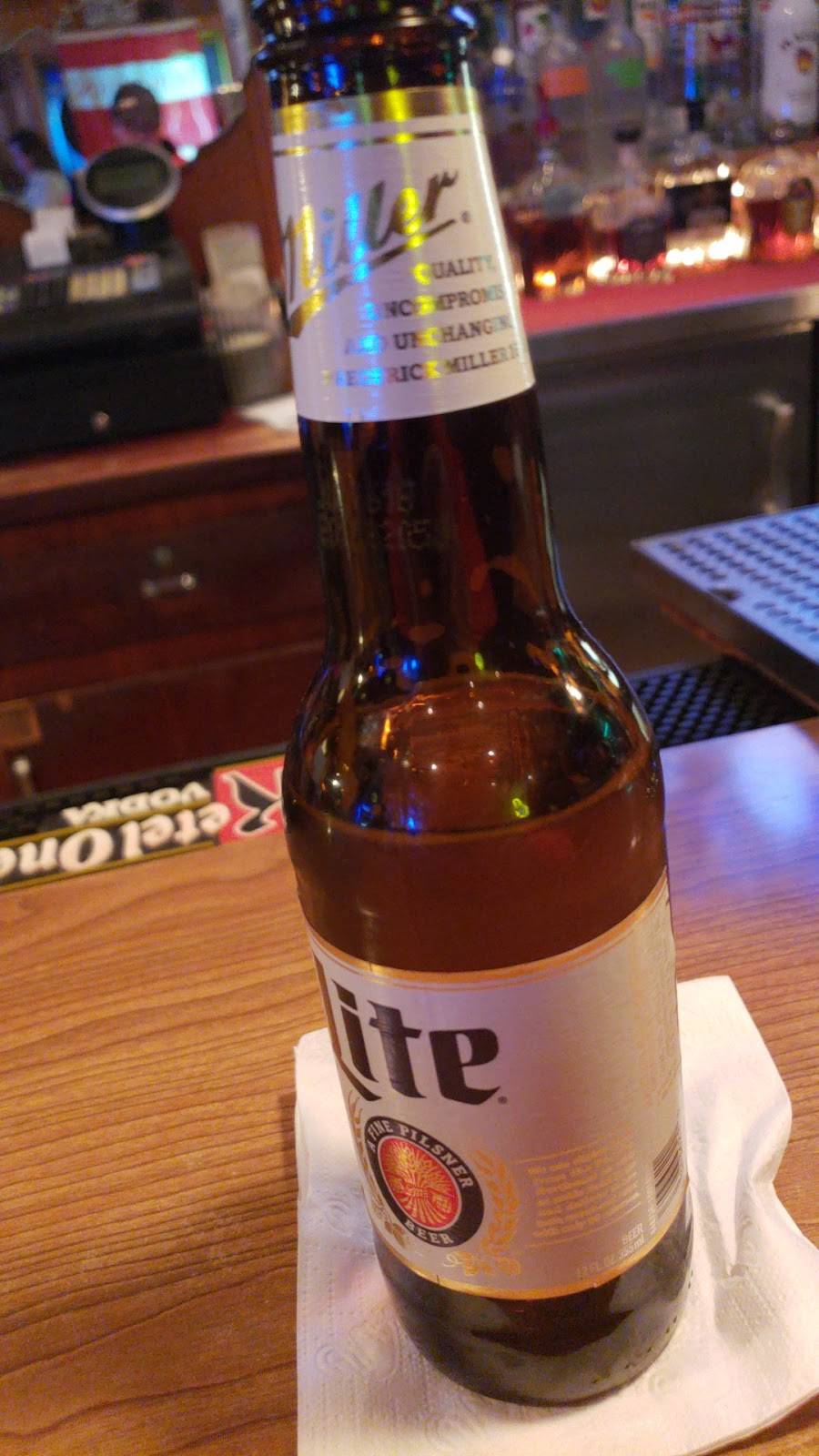 Cabbage Heads Tavern & Grill | restaurant | 3311 Co Hwy H, Franksville, WI 53126, USA | 2623210622 OR +1 262-321-0622